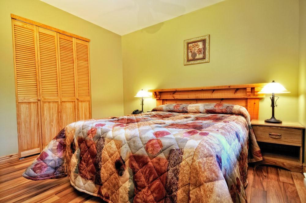 Marblewood Village Resort Steady Brook Экстерьер фото